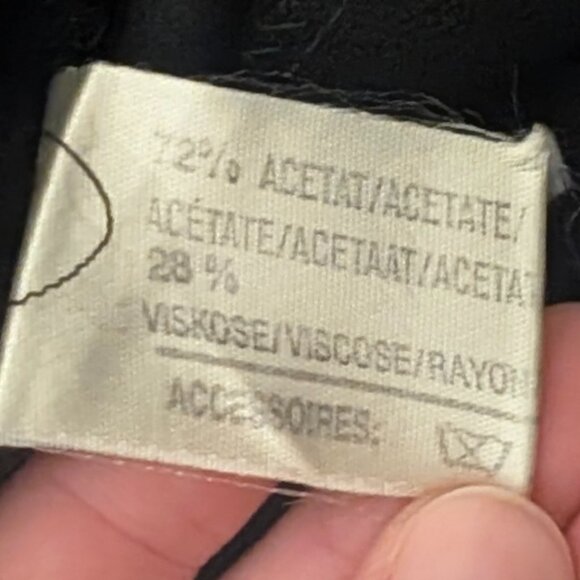 V. Louis Féraud Long Sleeve Sequin Shift Dress - Picture 8 of 9